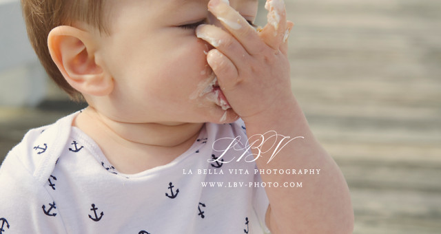 Cake Smash photography | Rehoboth Beach, DE | Logan