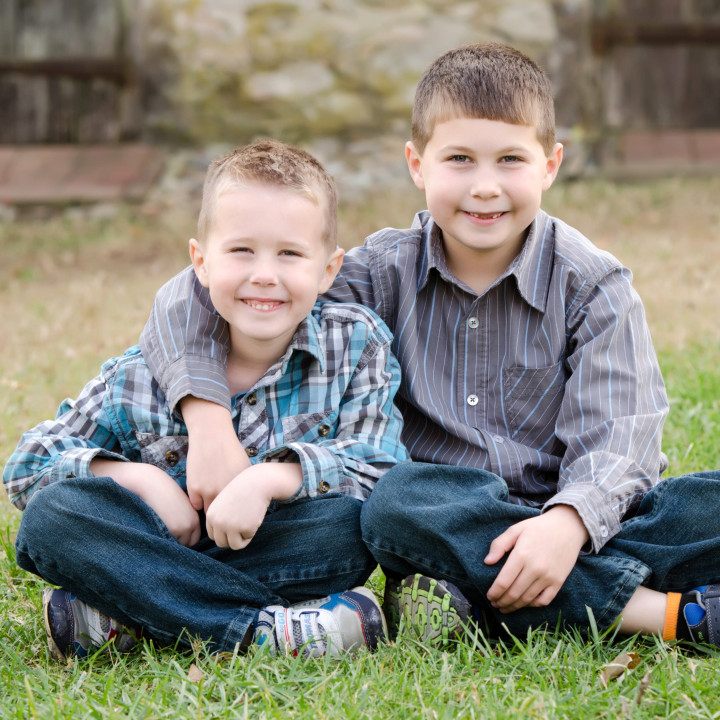 Family Photography | Middletown, DE | Giveaway for the Troops Winners! The H Family